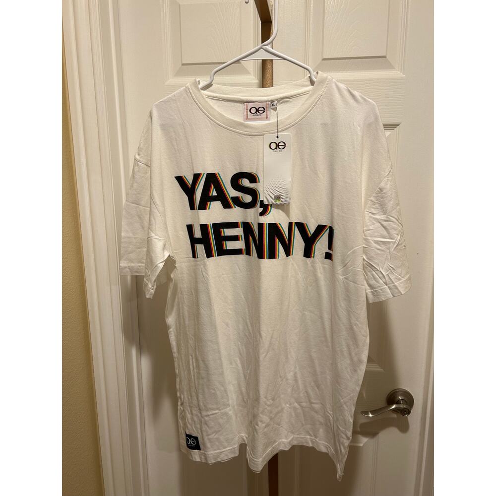 Queer Eye “Yas, Henny!” T-Shirt, XL, NWT